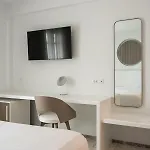 Tzanis 4*