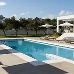 Tzanis 4*