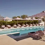 Tzanis 4*