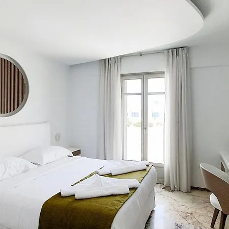 Hotel Tzanis