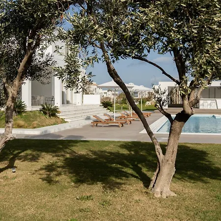 Tzanis Hotel