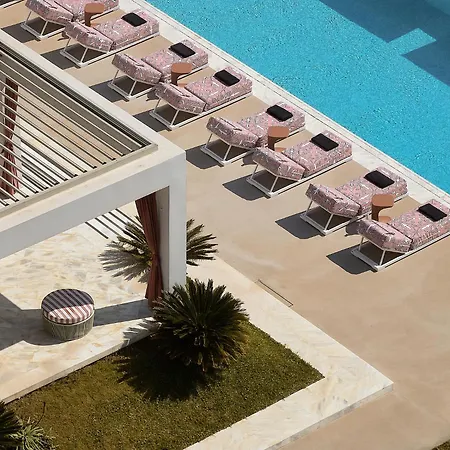 Tzanis Ξενοδοχείο 4*