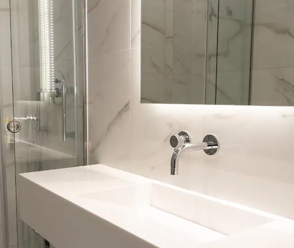 Ξενοδοχείο Tzanis 4*