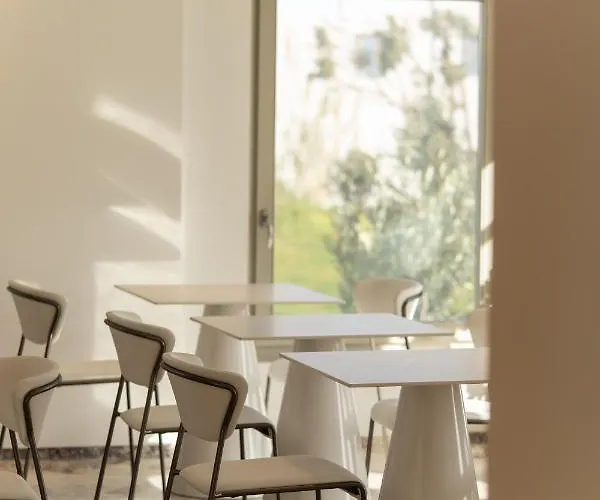 Tzanis Ξενοδοχείο 4*