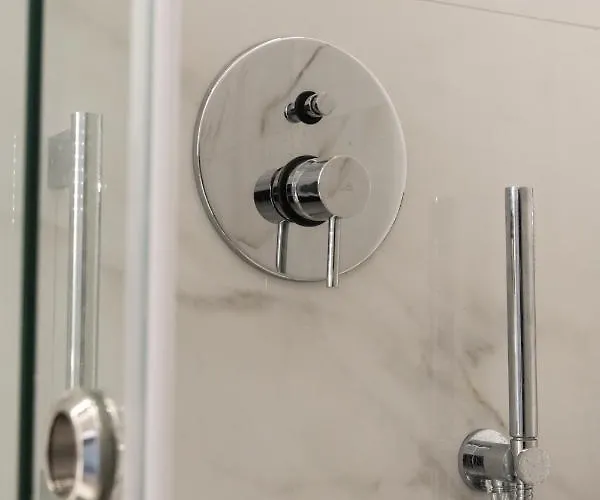 Ξενοδοχείο Tzanis 4*