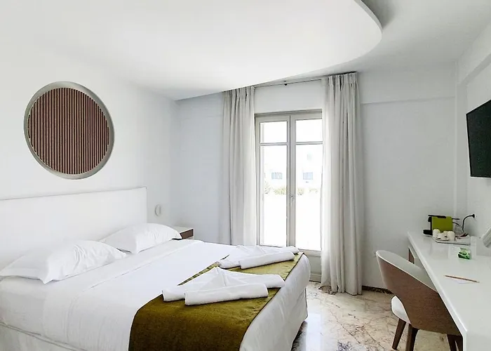 Ξενοδοχείο Tzanis